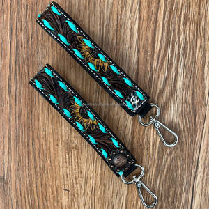 Bracelet en cuir repoussé fait à la main pour porte-clés en cuir de vachette floral occidental pour clés de voiture 100% lanière en cuir véritable de qualité supérieure - Product Image 2