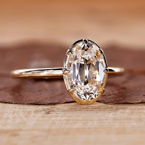 Anillo de Diamante Cultivado en Laboratorio con Corte Ovalado Europeo Antiguo, Personalizado y de Lujo, Certificado por IGI, VVS, Oro de 18K, Joyería Fina para Boda para Mujer - Product Image 2