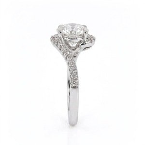 Bague de fiançailles en or véritable 18 carats certifiée IGI, diamant de laboratoire ovale 2,30 carats couleur E VS1, taille East to West Bypass Set - Product Image 2