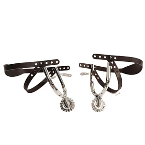 Espuelas de Vaquero Ligeras de Plástico Marrón que se Fijan a las Botas, Espuelas de Metal Resistentes con Acabado Pulido y Correas Ajustables - Product Image 1