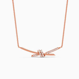 จี้เพชรทรงปมประกายระยิบระยับและดีไซน์บิดเกลียวประณีต ประดับเพชรแล็บโกรว์น้ำหนัก 0.15 กะรัต |   ในโทนสีทอง 9K สีเหลือง สีขาว และสีโรสโกลด์ - Product Image 1