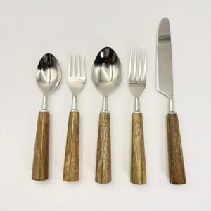 Nouvel ensemble de couverts de luxe en acier inoxydable poli miroir avec manche en bois, idéal pour mariages et réceptions royales - Product Image 3