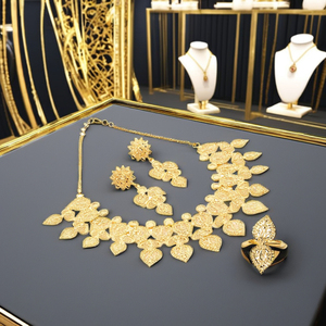 Ensemble de bijoux plaqué or 14K 18K 24K en gros, colliers courts à motif floral traditionnel, ensemble de bijoux en or rempli tendance - Product Image 4