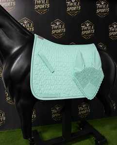 Tapis de selle matelassé vert menthe et protège-cou unisexe en tissu tissé à motif uni 140g imprimé numériquement respirant - Product Image 6