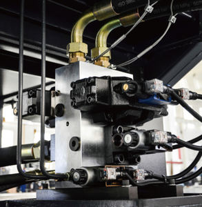 Machine de moulage par injection efficace pour la ligne de production de seringues <span class=keywords><strong>à</strong></span> <span class=keywords><strong>insuline</strong></span> jetables - Product Image 5