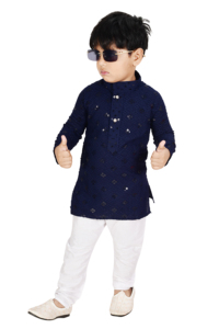 Ensemble Kurta Pyjama Sherwani Bleu pour Garçon, Tenue Traditionnelle Indienne Ethnique en Coton Extensible pour Enfants, Idéal pour Mariages et Fêtes - Product Image 5