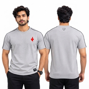 T-shirt pour homme fabriqué avec un matériau léger et respirant, tissu doux, coupe confortable, coutures solides et finitions durables - Product Image 6