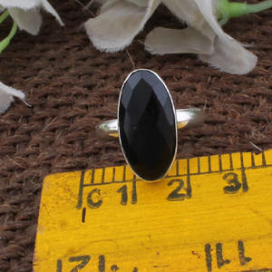 แหวนแบล็คออนิกซ์มินิมอล แหวนเงินแท้ 925 ประดับพลอยธรรมชาติ แหวนเรียบหรูสำหรับผู้หญิง ของขวัญ - Product Image 5