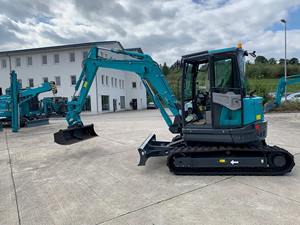 Industrial Used 3000kg Tracked Digger with Smooth Hydraulic System and Front Leveling Blade for Site Development Tasks - Product Image 5