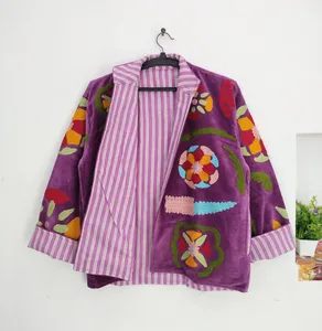 Chaqueta de terciopelo morado ciruela para mujer, estilo suzani, con bordado floral multicolor, estilo bohemio, para festivales. - Product Image 3