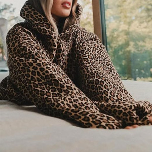Sudadera con Capucha con Estampado de Guepardo, Sudadera con Capucha Vintage con Estampado de Leopardo, Sudadera Estética, Sudadera con Capucha Moderna con Estampado Gráfico - Product Image 4