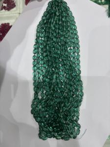 Cuentas sueltas de esmeralda ovaladas con inclusión verde, lisas, para la fabricación de joyería, creadas en laboratorio, al por mayor. - Product Image 2