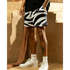 กางเกงขาสั้นกีฬาลายม้าลายสำหรับผู้ชาย ผ้าตาข่าย พิมพ์ลายกราฟิกแบบระเหิด น้ำหนักเบา ระบายอากาศได้ดี เหมาะสำหรับเล่นบาสเก็ตบอล ออกกำลังกาย หรือใส่ลำลอง - Product Image 3