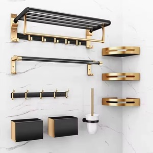 Ensemble d'accessoires de salle de bain métalliques bicolores de qualité supérieure, au design moderne, qui rehausse l'esthétique de toute salle de bain. - Product Image 1