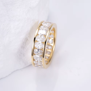 Anillo de Oro Amarillo con Diamante Corte Brillante Redondo, Clásico para Boda, Color G, Piedra Cultivada en Laboratorio - Product Image 4