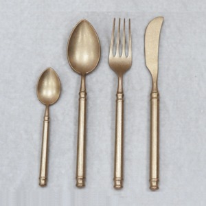 ชุดช้อนส้อมอเนกประสงค์พร้อมด้ามจับที่ยอดเยี่ยม เหมาะสำหรับอาหารและจานอาหารหลากหลายประเภท - Product Image 3