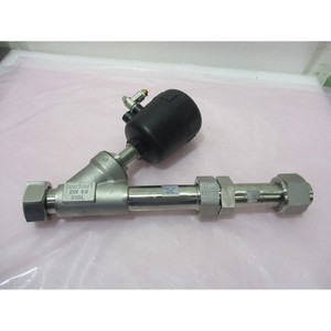 Vanne pilote à siège incliné Burkert 2000 A 40,0 PTFE - Équipement et pièces semi-conductrices de renommée mondiale - Product Image 4