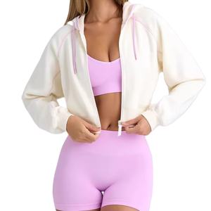 Conjunto Deportivo de Dos Piezas para Mujer, Invierno, Logotipo Personalizado, Ecológico, Secado Rápido, Sudadera Corta y Pantalones Cortos con Cordón, 2026 - Product Image 1