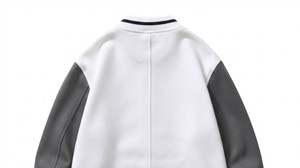 Blouson universitaire brodé personnalisé pour homme, style manches blanches et grises, design patch, tenue décontractée d'automne - Product Image 4