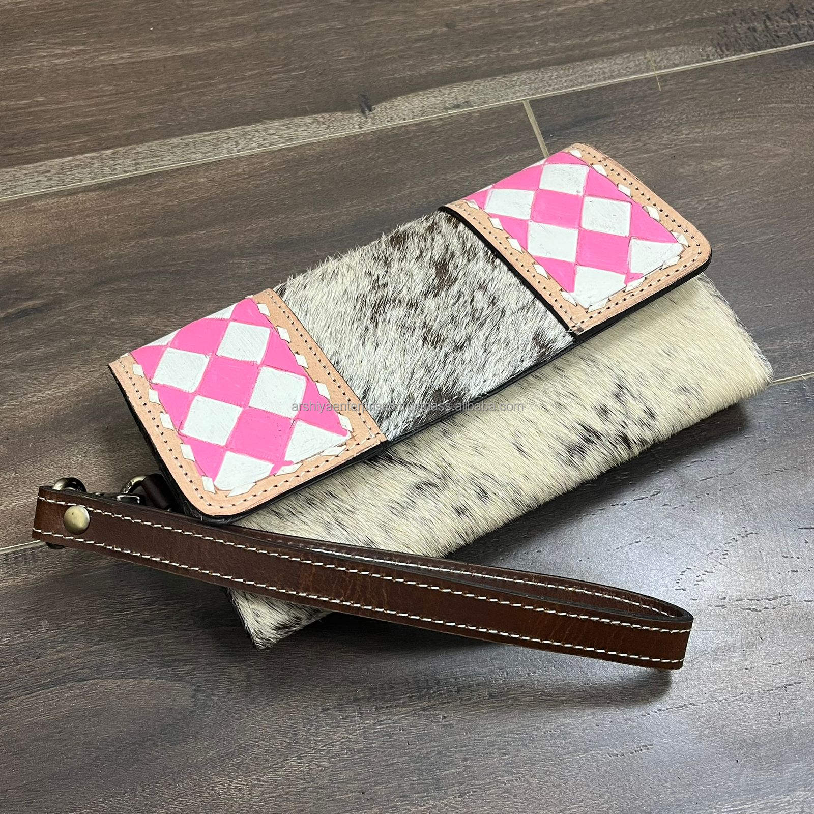 ตาหมากรุกสีขาว &amp; สีชมพู