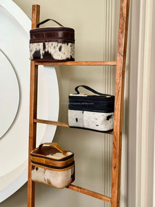 Bolsa de cosméticos de cuero de vaca de lujo 2024, bolsa de almacenamiento de maquillaje con bolsillo personalizado, bolsa de maquillaje portátil fácil de llevar - Product Image 4