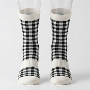 <b>Women</b> Tight <b>Compression</b> Polyester Nylon Running <b>Socks</b> Athletic Sports Support Breathable Moisture Wicking Pro Customized Color - Product Image 1