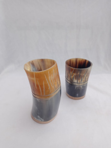 Portavelas hecho con auténtico cuerno de búfalo, la mejor decoración para el hogar, un auténtico toque medieval para casas y decoraciones antiguas. Nuevo. - Product Image 3