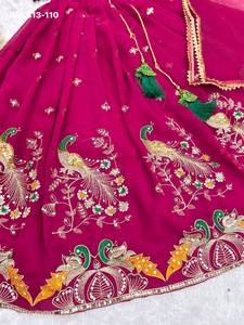 Georgette pesado con bordado de 5mm con motivos de pavo real, Lehenga, Blusa de manga corta y Dupatta. Compra en línea India. - Product Image 2