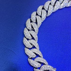 Bracelet cubain en moissanite glacée VVS pour hommes, bijoux hip-hop en argent sterling 925 avec fermoirs sécurisés - Product Image 3