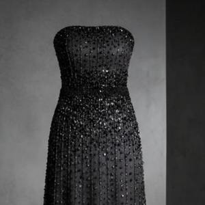 Robe de soirée de luxe noire sans bretelles, brodée à la main, longueur ras du sol, ornée de cristaux, vente en gros - Product Image 1