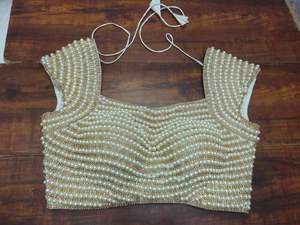 Top Corto Acolchado con Cuello Corazón, Sin Mangas, Bordado en Organza, 100% Poliéster, Transpirable, Antiarrugas, para Bodas de Invierno - Product Image 2