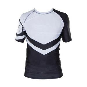 Pantalones cortos de manga larga de compresión simple Rash Guard Hombres Camisas de compresión OEM Precio barato Rash Guard para ropa de gimnasio - Product Image 1