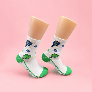 Chaussettes de sport en coton de qualité supérieure, personnalisées avec logo, pour jeunes, hommes et femmes, épaisseur standard, pour pickleball, basketball, football, tennis - Product Image 1