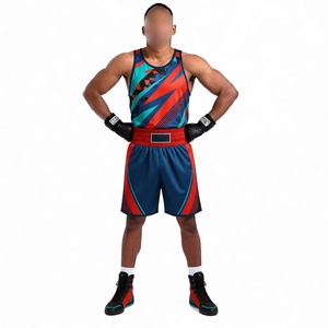 Ensemble de boxe en polyester pour toutes les saisons, vêtements d'entraînement durables, short et haut avec logo de gants - Product Image 1