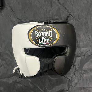 Guantes de Boxeo de Cuero Genuino al por Mayor, Protector de Cabeza y Protector Inguinal, Conjunto Negro y Blanco para Entrenamiento y Sparring, Equipo Deportivo - Product Image 5