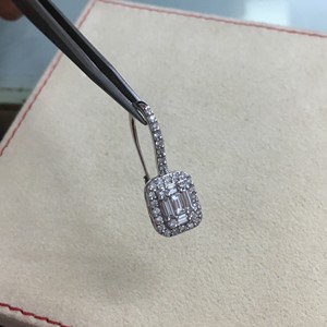 Pendientes de Plata de Ley 925 con Baño de Rodio y Diamantes Naturales Tallados, Diseño Halo, Tipo Huggie, 1.57 Ct, Joyería Moderna para Bodas y Fiestas - Product Image 3