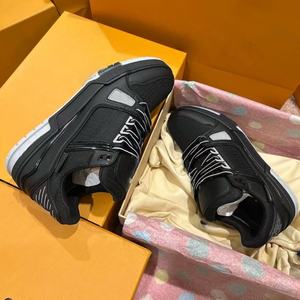 Chaussures de course décontractées de luxe pour hommes et femmes, de haute qualité, design tendance, sportives, à bout fermé, avec semelle intermédiaire en mesh et semelle extérieure en Phylon - Product Image 5