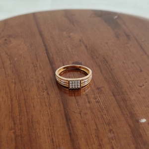 Bague carrée en or rose 18 carats Namivaa pour femme, bijou fin géométrique, idéal pour le quotidien, finition polie, cadeau - Product Image 3