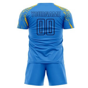 Maillot de football personnalisé bleu et jaune sublimé, kit à manches courtes, col rond, séchage rapide, polyester, coupe athlétique, adultes, toutes saisons - Product Image 3