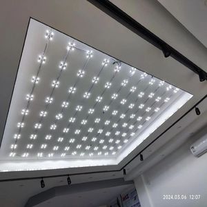 <span class=keywords><strong>Película</strong></span> <span class=keywords><strong>de</strong></span> techo elástica con estampado <span class=keywords><strong>de</strong></span> cielo azul completo <span class=keywords><strong>de</strong></span> diseño personalizado Plafond Tendu para decoración <span class=keywords><strong>de</strong></span> techo <span class=keywords><strong>de</strong></span> taller - Product Image 4