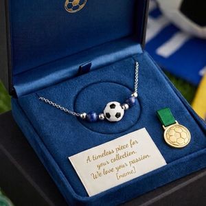 Collier ballon de football avec pendentif cylindrique personnalisé en acier inoxydable, bijoux personnalisés pour cadeaux d'équipe - Product Image 1
