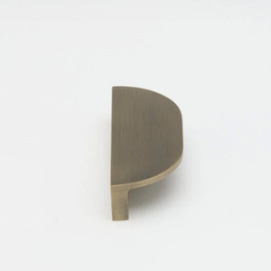 Poignée de meuble ovale en laiton massif, forme ovale, minimaliste, pour porte d'armoire - Product Image 3