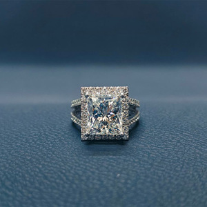 Anillo de Boda RIZTA JEWELS de Oro de 18K con Diamante Cultivado en Laboratorio, Corte Princesa, Color D, para Mujer y Pareja, Certificado IGI, Claridad VS2 - Product Image 1