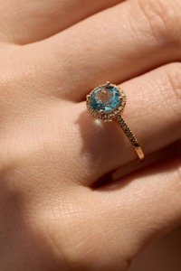 Bague halo en diamant avec diamants ronds brillants cultivés en laboratoire, poids total de 2 carats, or massif 14 carats, bague de fiançailles de luxe - Product Image 4