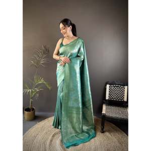 ผ้าซิ่นแต่งงานผ้าไหมนุ่มวรุนดาวัน ดาร์มาวารัม - Product Image 4