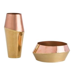 Modern Brass Tabletop Vases Set of 2 Cone Shape High Quality Decorative Flower Vases for Home Interior Design - Product Image 4