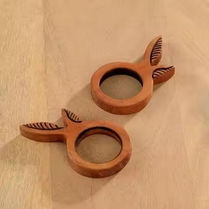 Anneau de serviette en bois durable pour la décoration de tables de restaurant, de mariages et de banquets - Product Image 3