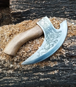 Cortador de Pizza Vikingo Hecho a Mano, Nuevo Estilo, Forjado a Mano en Acero con Alto Contenido de Carbono, Mango de Madera, Herramienta de Cocina Personalizada, Hoja de Corte de 3 1/2 Pulgadas - Product Image 5