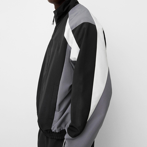 Conjunto Deportivo de Invierno Personalizado con Logotipo, Impermeable, Transpirable y Ecológico, Pantalones con Cierre y Parches, Chaqueta Cortavientos para Hombre - Product Image 4
