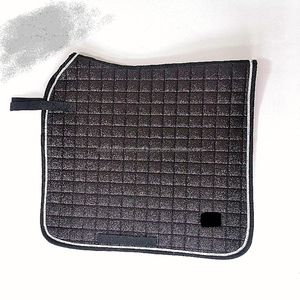 Tapis de selle de cheval en tissu étincelant avec accessoire équin confortable à paillettes de cristal à des prix raisonnables - Product Image 1